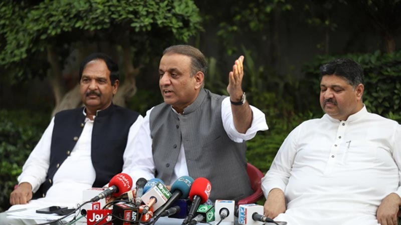 dissident-aleem-khan-lambasts-pm-khan-for-compromising-on-ideology