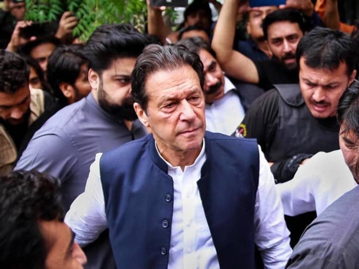 imran-khan-ordered-to-appear-before-court-in-prohibited-funding-case