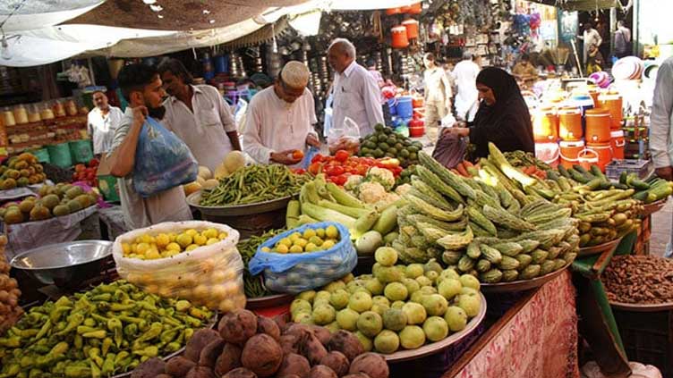 inflation-in-pakistan-could-average-33-in-first-half-of-2023-says-moody-s-economist
