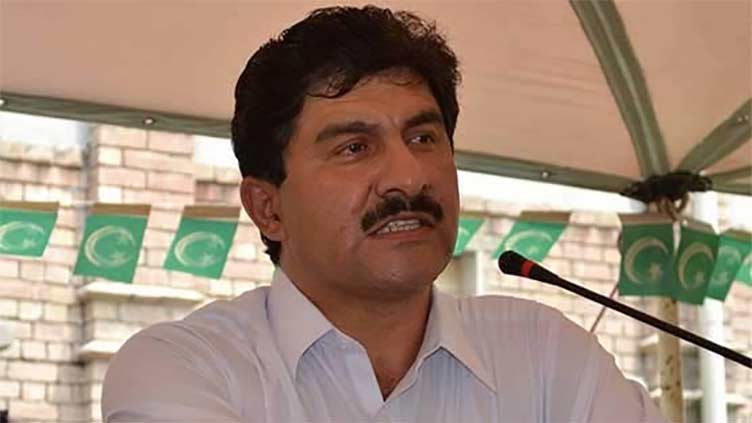 kp-deputy-speaker-mehmood-jan-escapes-unhurt-in-peshawar-attack