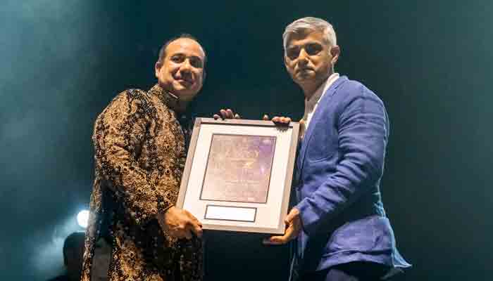 london-mayor-thanks-living-legend-rahat-fateh-ali-as-he-sells-out-wembley-arena
