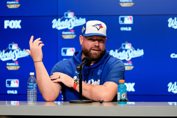 mattingly-parts-ways-with-blue-jays-schneider-confirmed-for-2026-return