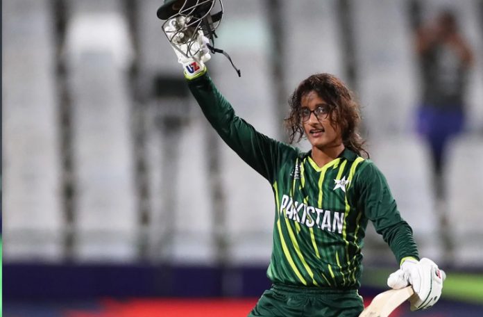 muneeba-sandhu-propel-pakistan-to-thump-ireland