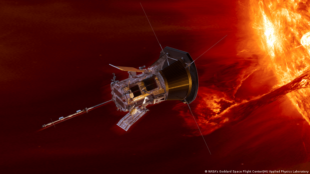 nasa-probe-enters-sun-s-atmosphere-for-first-time