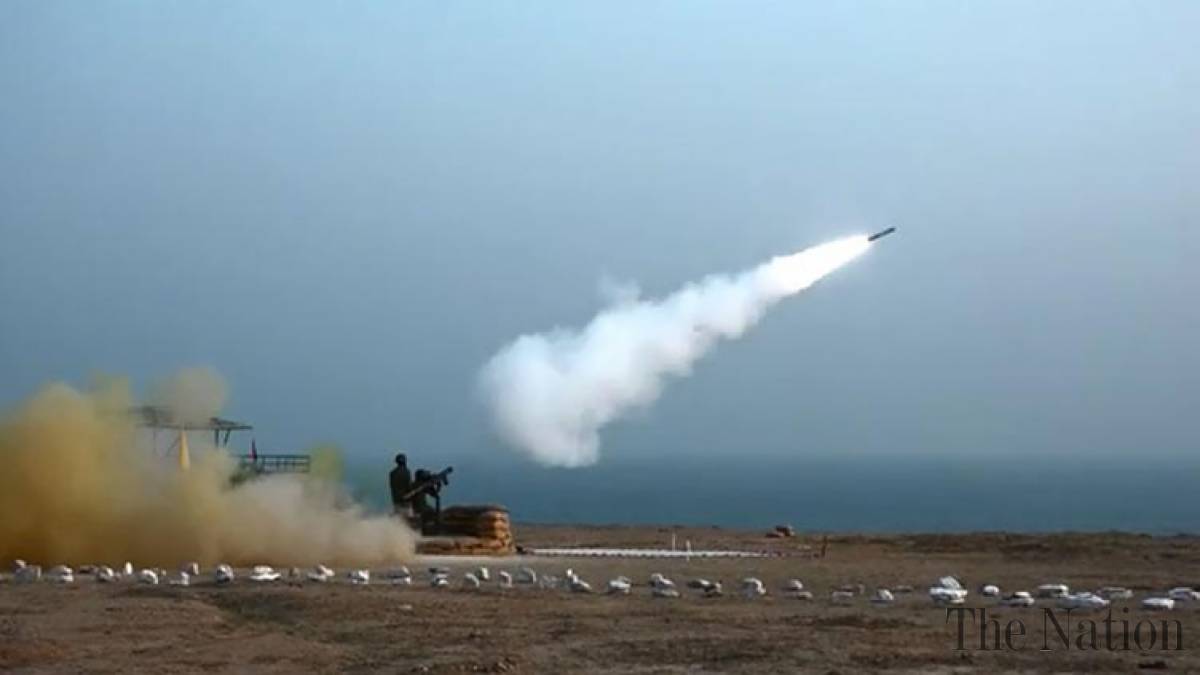 pak-navy-successfully-test-fires-surface-to-air-missiles