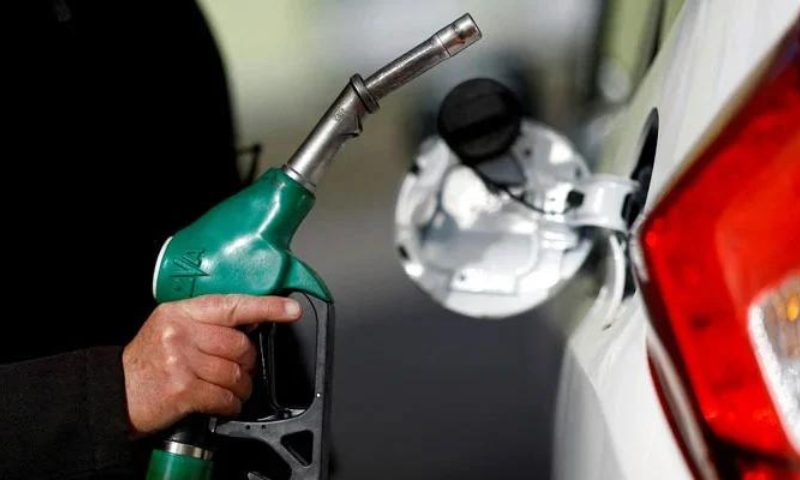 pakistan-likely-to-face-petrol-and-diesel-shortage-warns-ogra