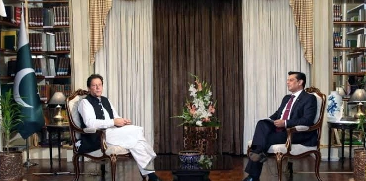 pm-imran-khan-reveals-his-three-options-says-his-life-in-danger