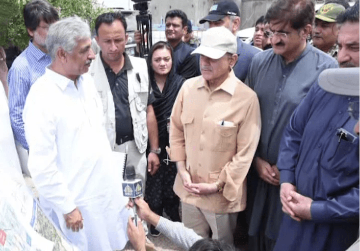 pm-shehbaz-shaif-leaves-for-qambar-shahdadkot-from-lahore-to-review-rescue-relief-activities