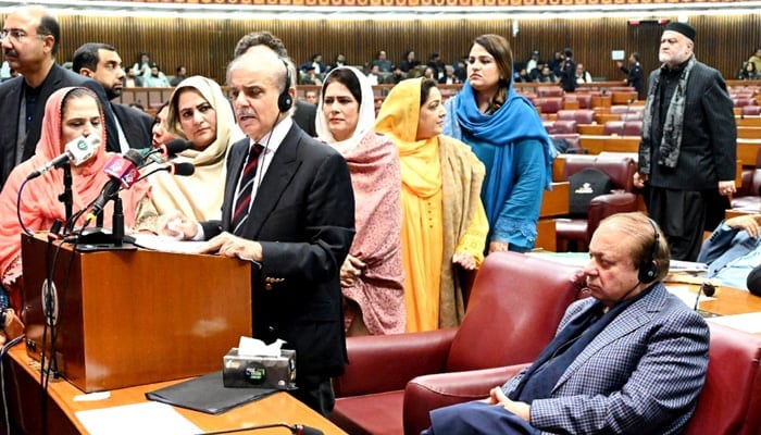 pm-shehbaz-sharif-offers-an-olive-branch-to-opposition-with-a-charter-of-reconciliation
