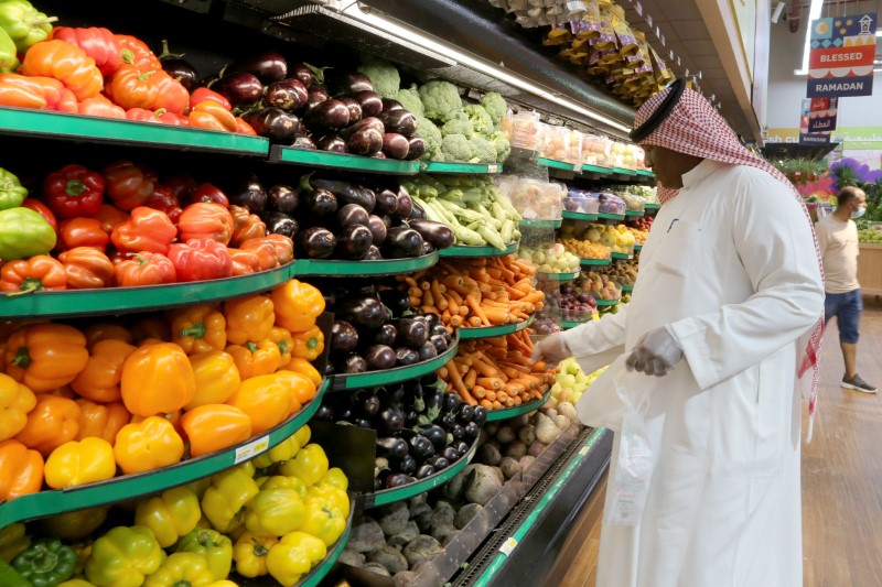 saudi-inflation-edges-up-to-3-3-in-december