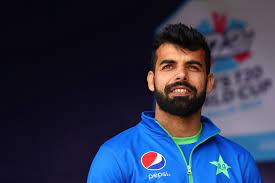 shadab-khan-announces-nikah-with-saqlain-mushtaq-s-daughter