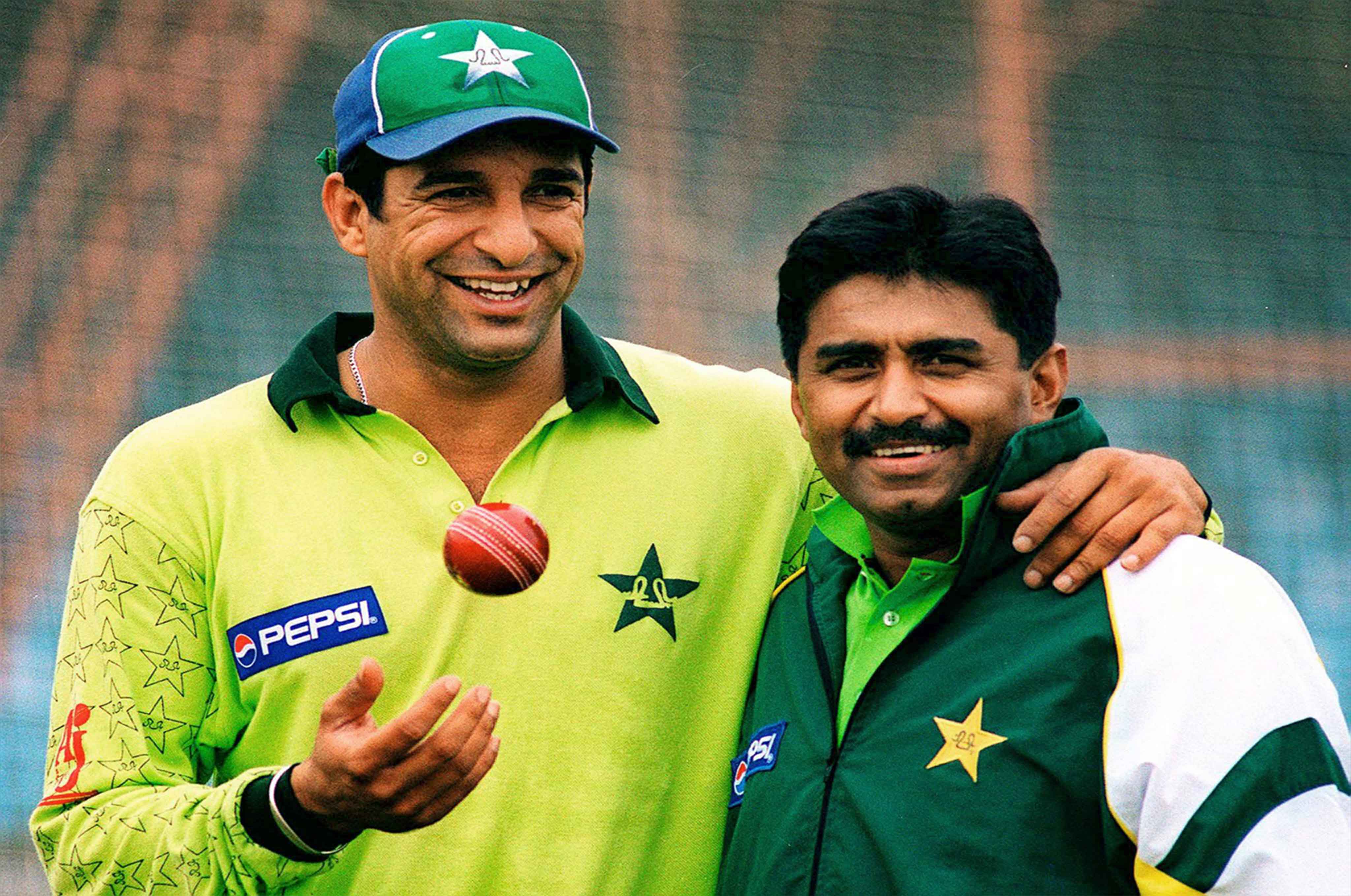 miandad-wants-local-head-coach-backs-wasim-akram-for-the-role