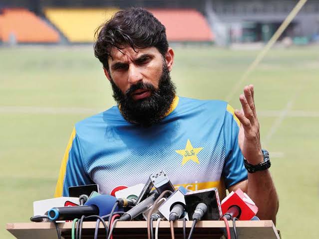 misbah-ul-haq-top-contender-for-head-coach