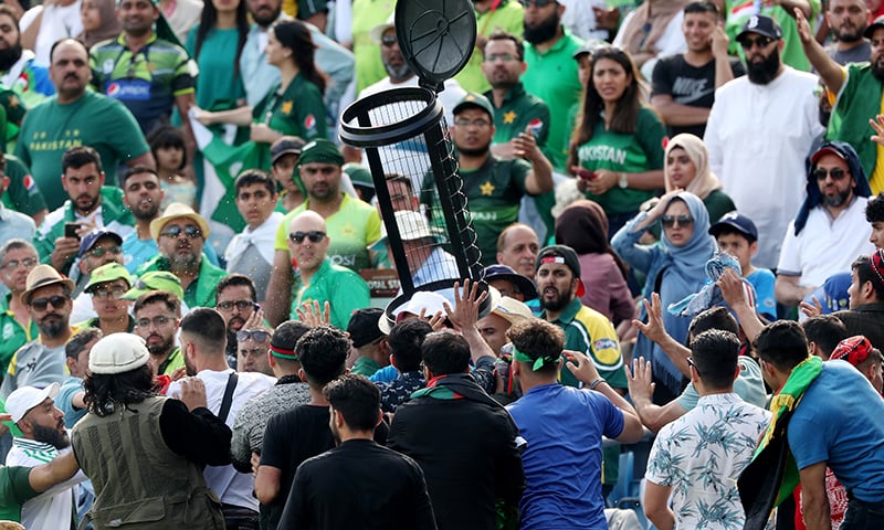 pcb-considers-allowing-fans-in-stadiums%db%94