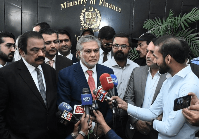 accountability-court-cancels-ishaq-dar-s-arrest-warrants