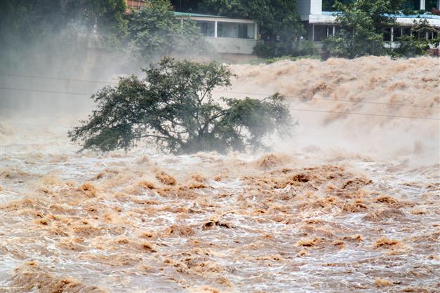 afghanistan-heavy-rains-cause-unseasonal-floods-kill-39