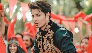 ali-zafar-performs-khattak-with-gul-panra-in-new-pashto-song-watch-teaser