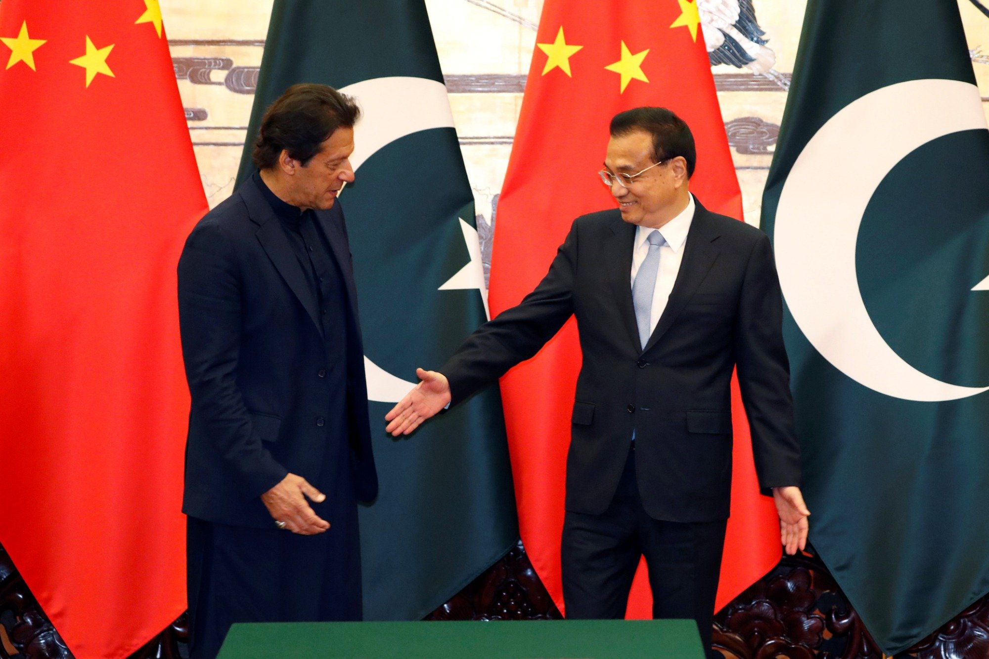 all-out-efforts-to-be-made-in-dasu-incident-probe-pm-imran-khan-assures-chinese-counterpart