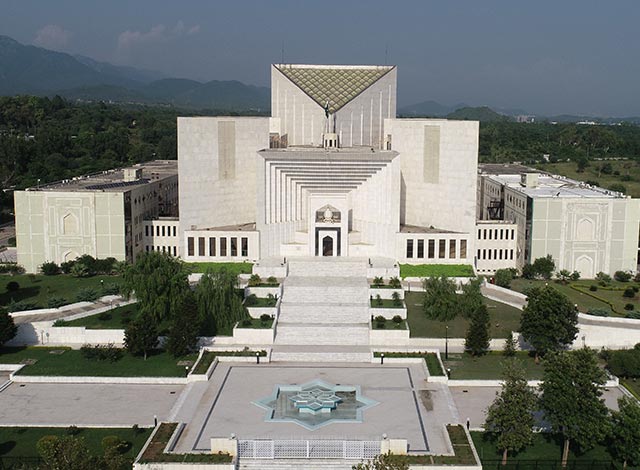 assassination-attempt-on-imran-khan-sc-orders-ig-punjab-to-register-fir-in-24-hours