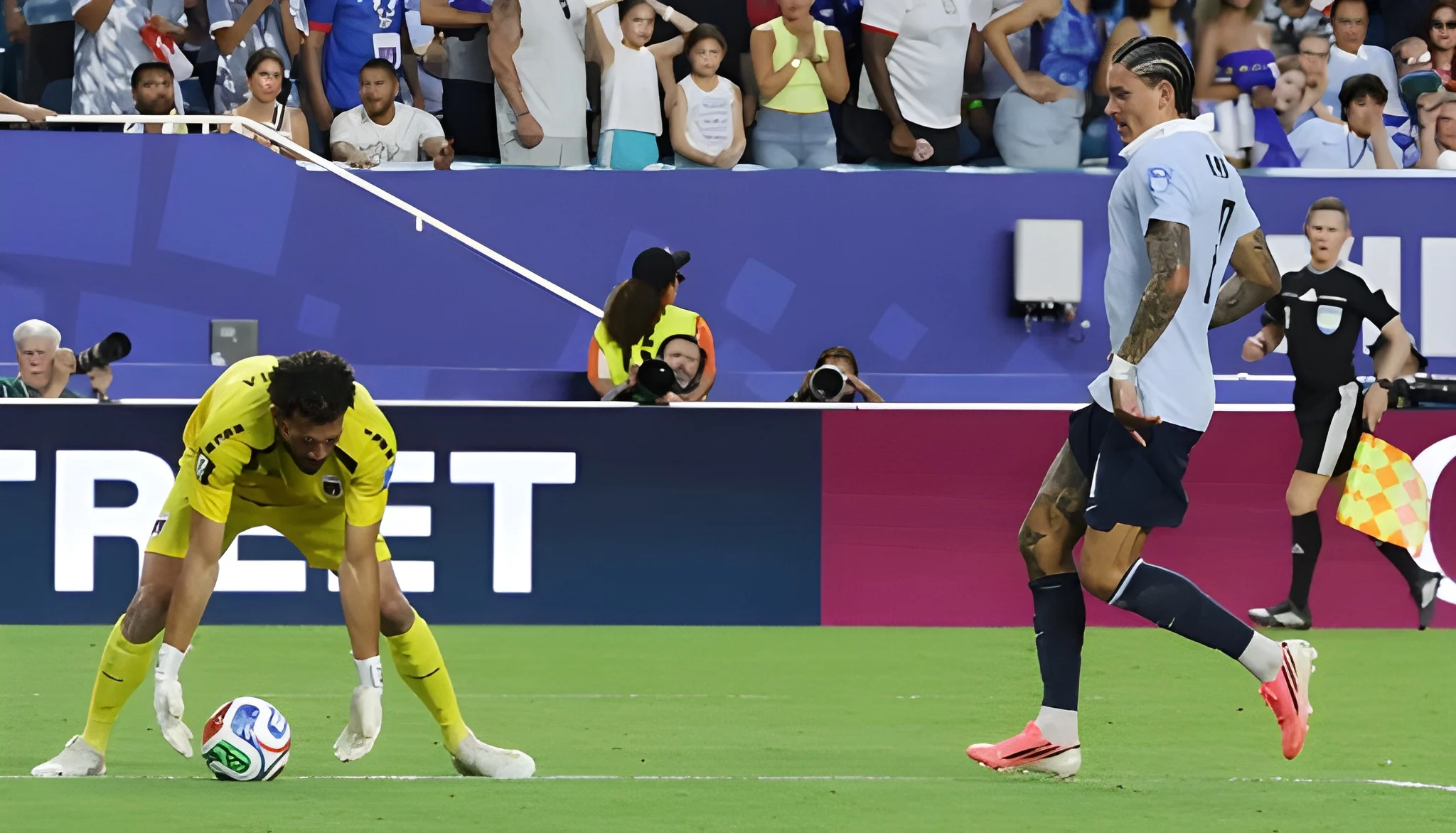 Cape Verde hold Uruguay, leaving knockout hopes in the balance