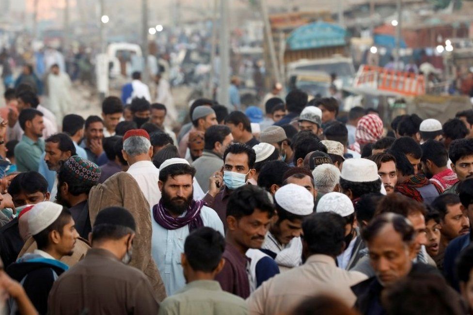 covid-pakistan-logs-758-cases-six-deaths