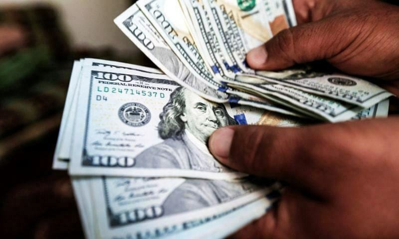 dollar-hits-record-rs212-as-imf-deal-delay-weighs-heavy-on-rupee
