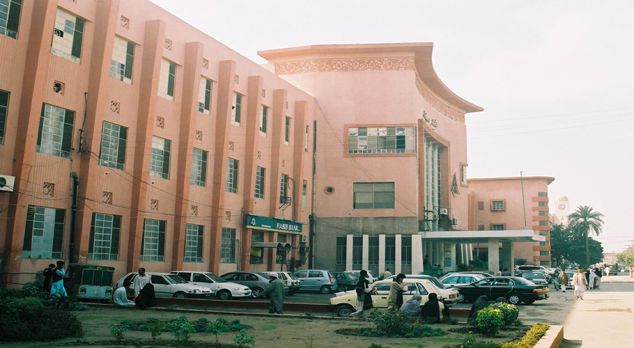 dozens-of-bodies-found-hidden-on-roof-of-nishtar-hospital-multan