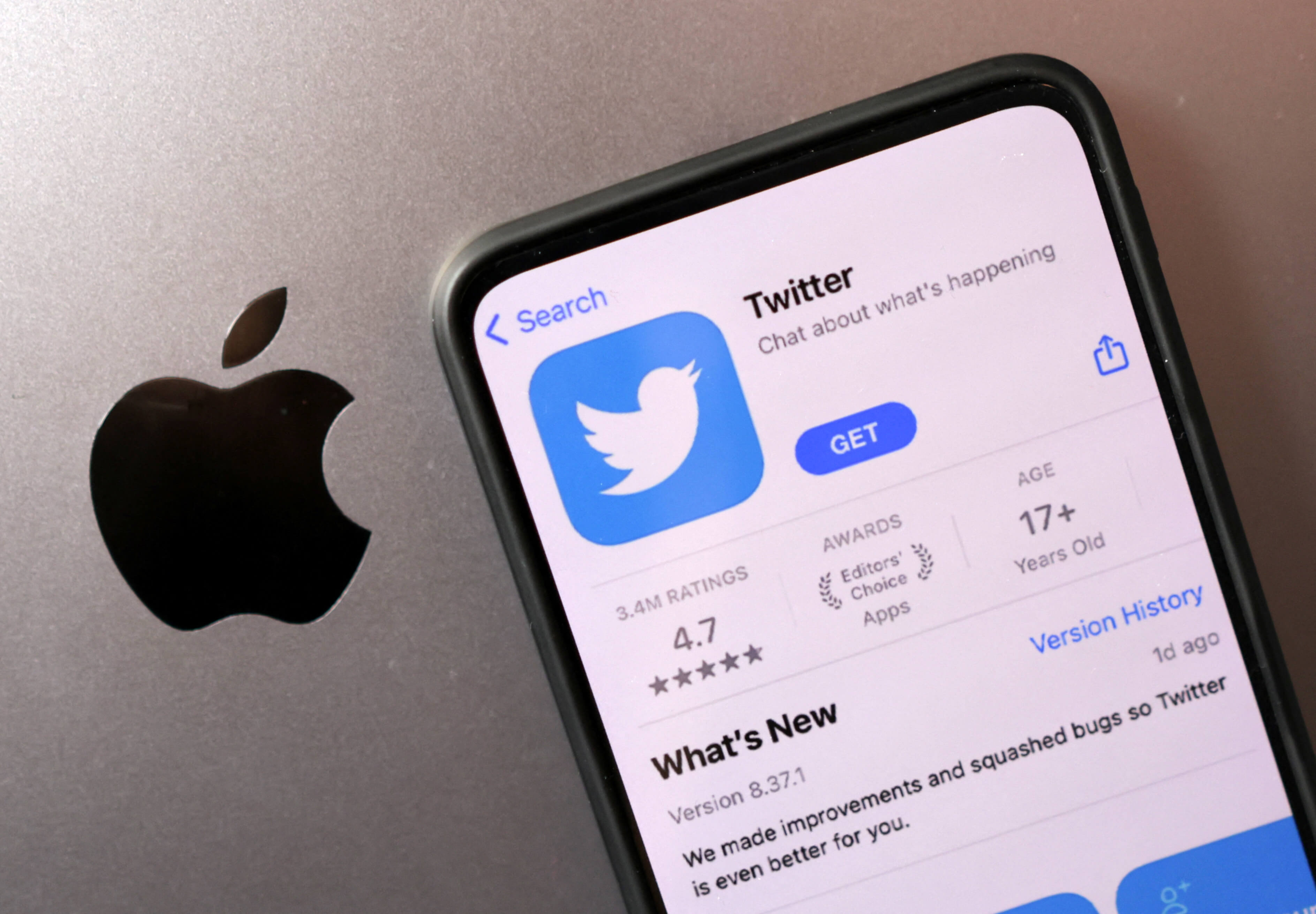 elon-musk-apple-threatened-to-yank-twitter-from-app-store
