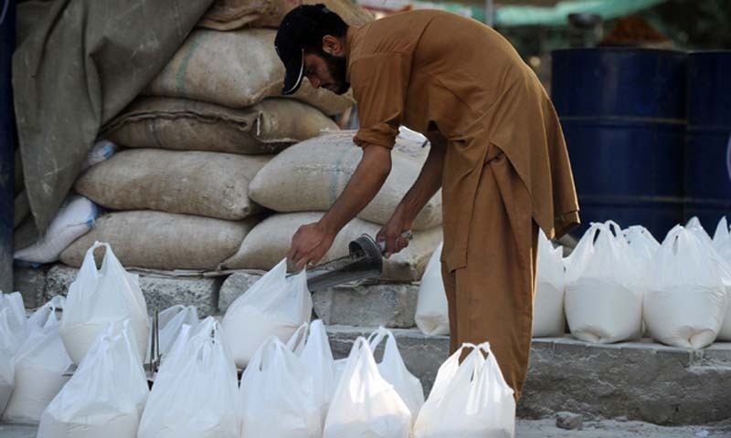 flour-crisis-intensifies-in-lahore