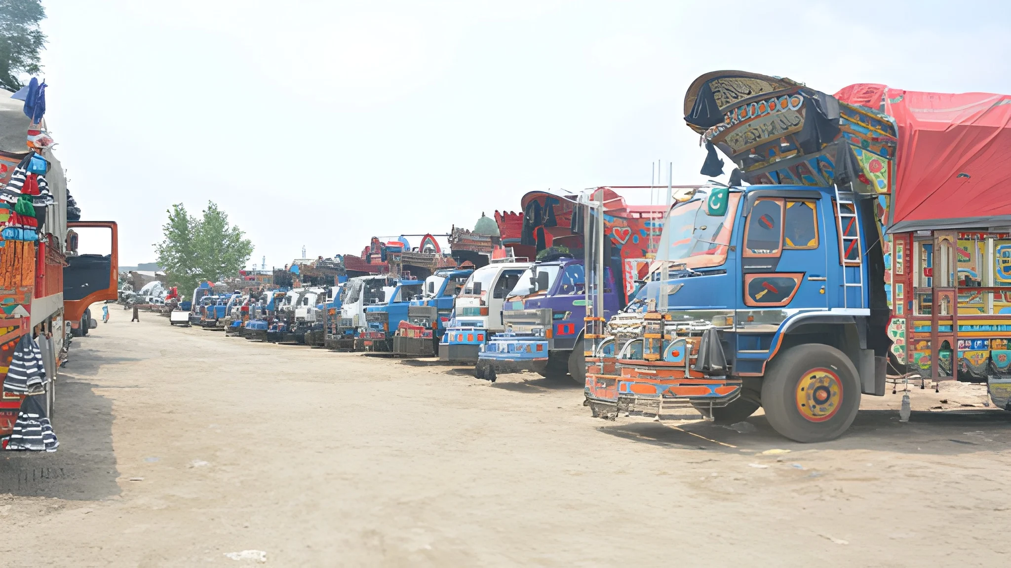 Goods transporters warn of nationwide strike