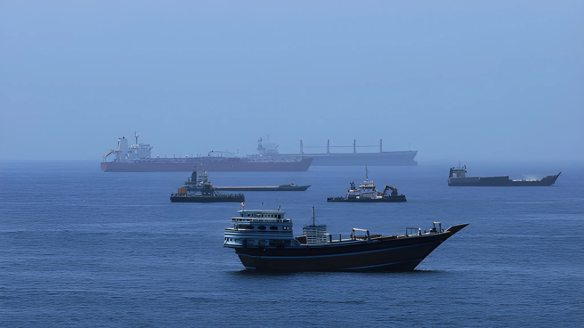 Hormuz shipping declines amid US-Iran strikes