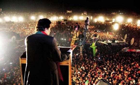 imran-khan-invites-masses-to-minar-e-pakistan-public-rally