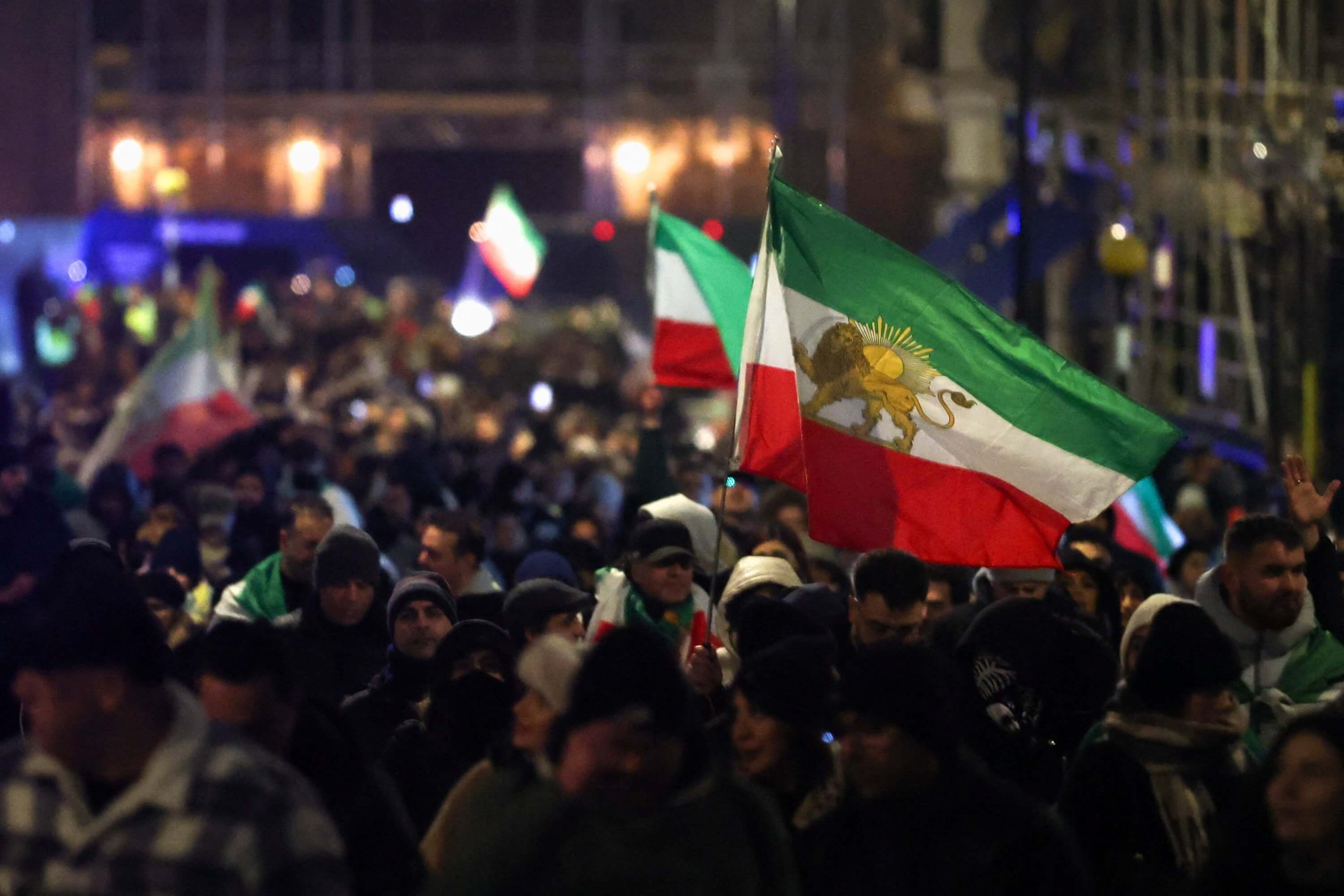 Iran Protests Unlikely to Topple Government, US Expert Says