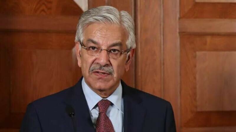 khawaja-asif-says-imran-s-latest-allegations-against-zardari-may-cause-unrest-in-country