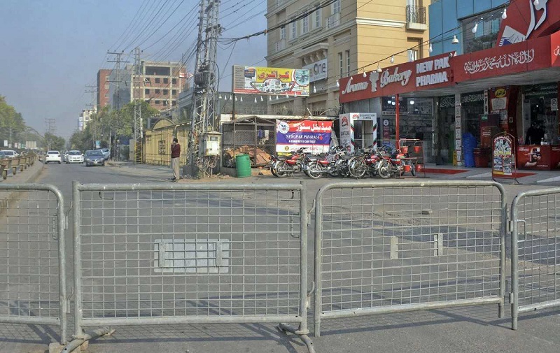 lockdown-imposed-in-15-areas-of-lahore-as-covid-19-cases-surge