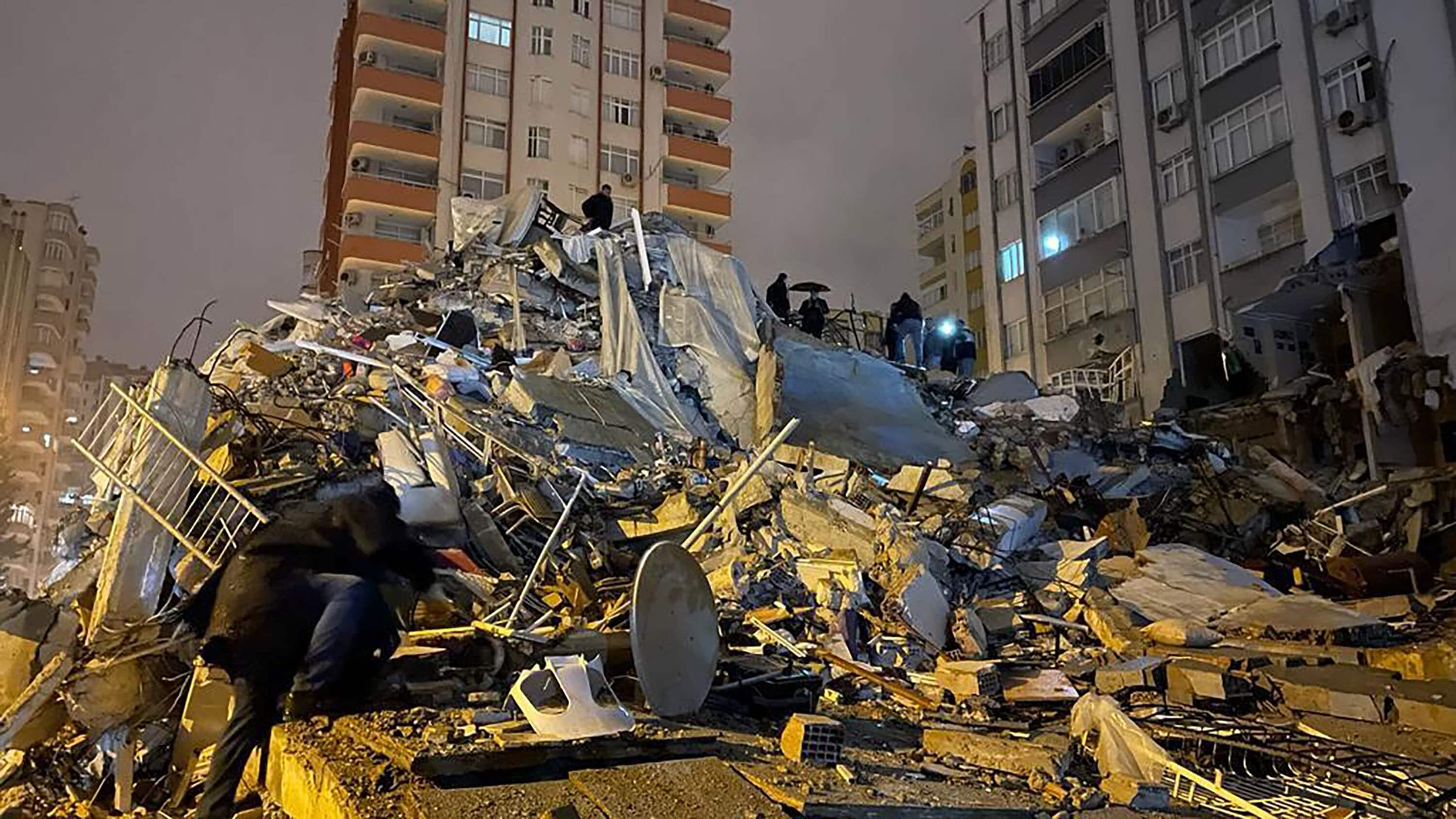 magnitude-7-8-quake-jolts-south-eastern-turkey
