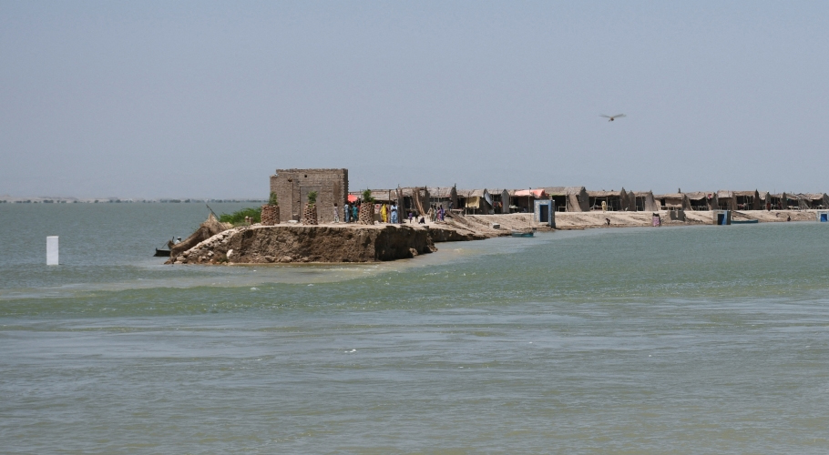 manchar-lake-s-breaches-put-bhan-syeabad-at-serious-risk-of-flooding