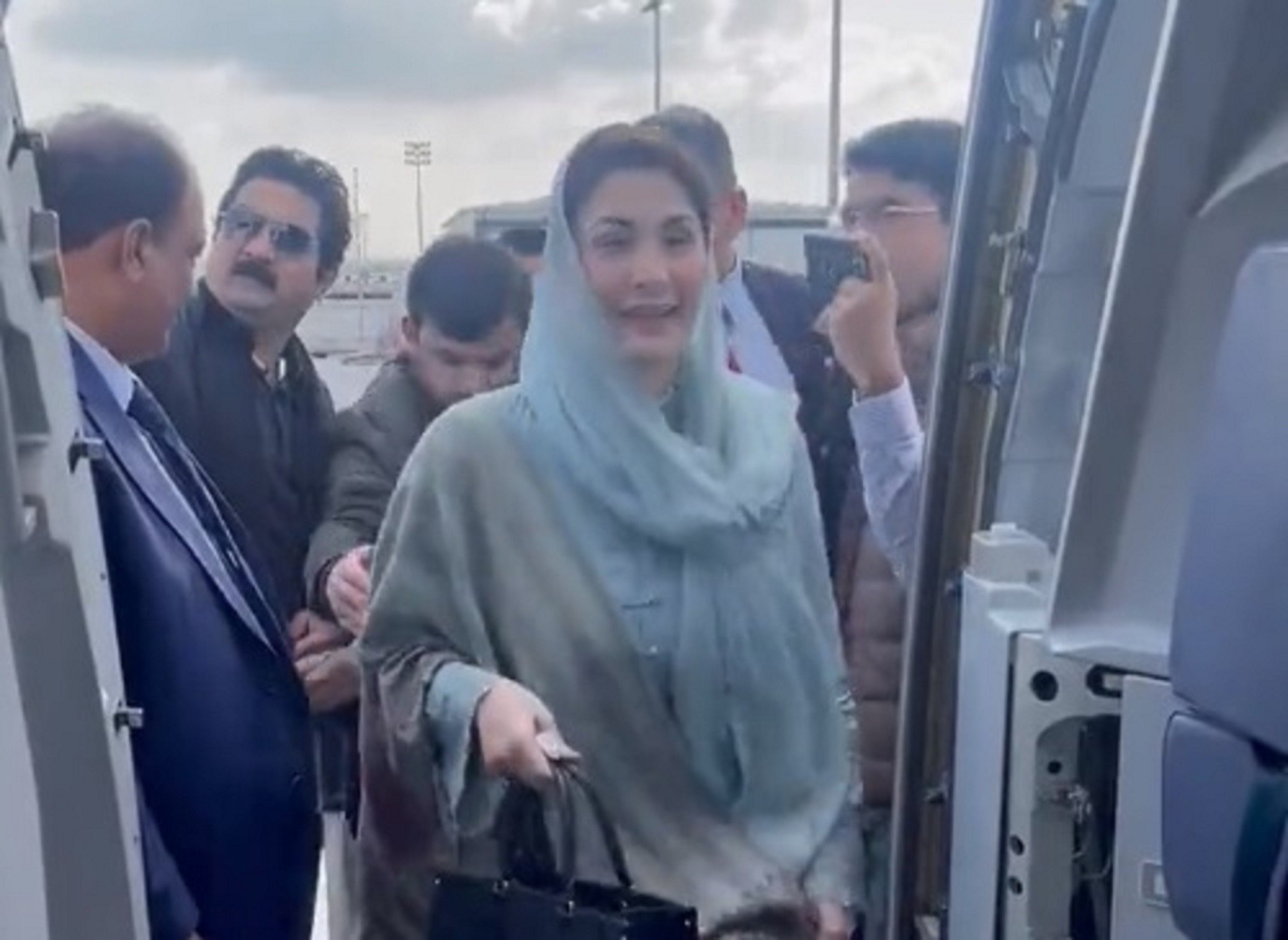 maryam-nawaz-returns-to-pakistan-after-4-month-stay-in-london
