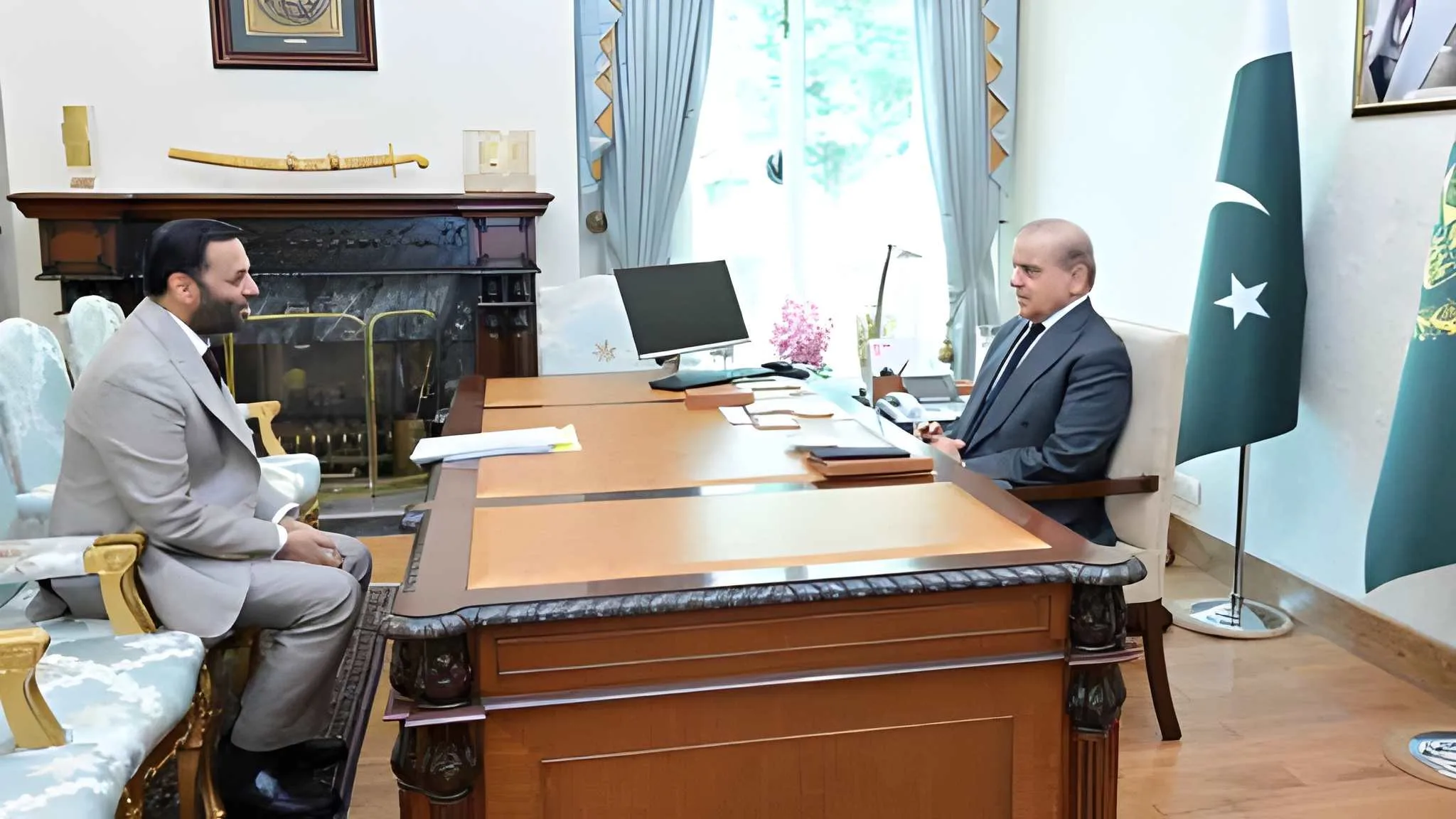 Mustafa Kamal briefs PM Shehbaz on progress of key health projects