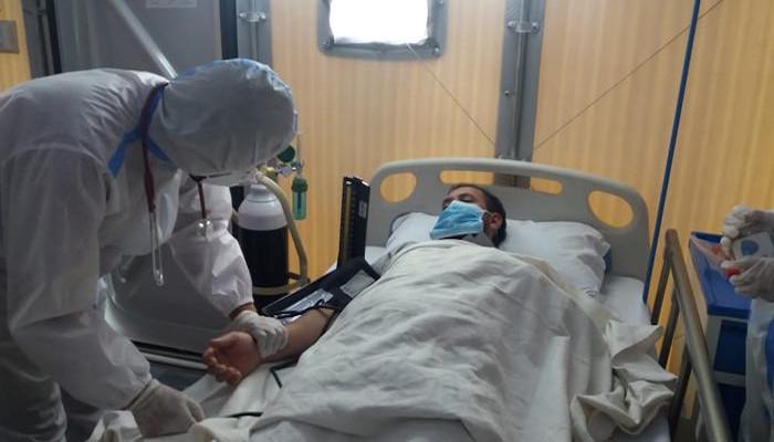 omicron-threat-fifth-covid-19-wave-may-hit-pakistan-by-mid-february-warns-health-ministry