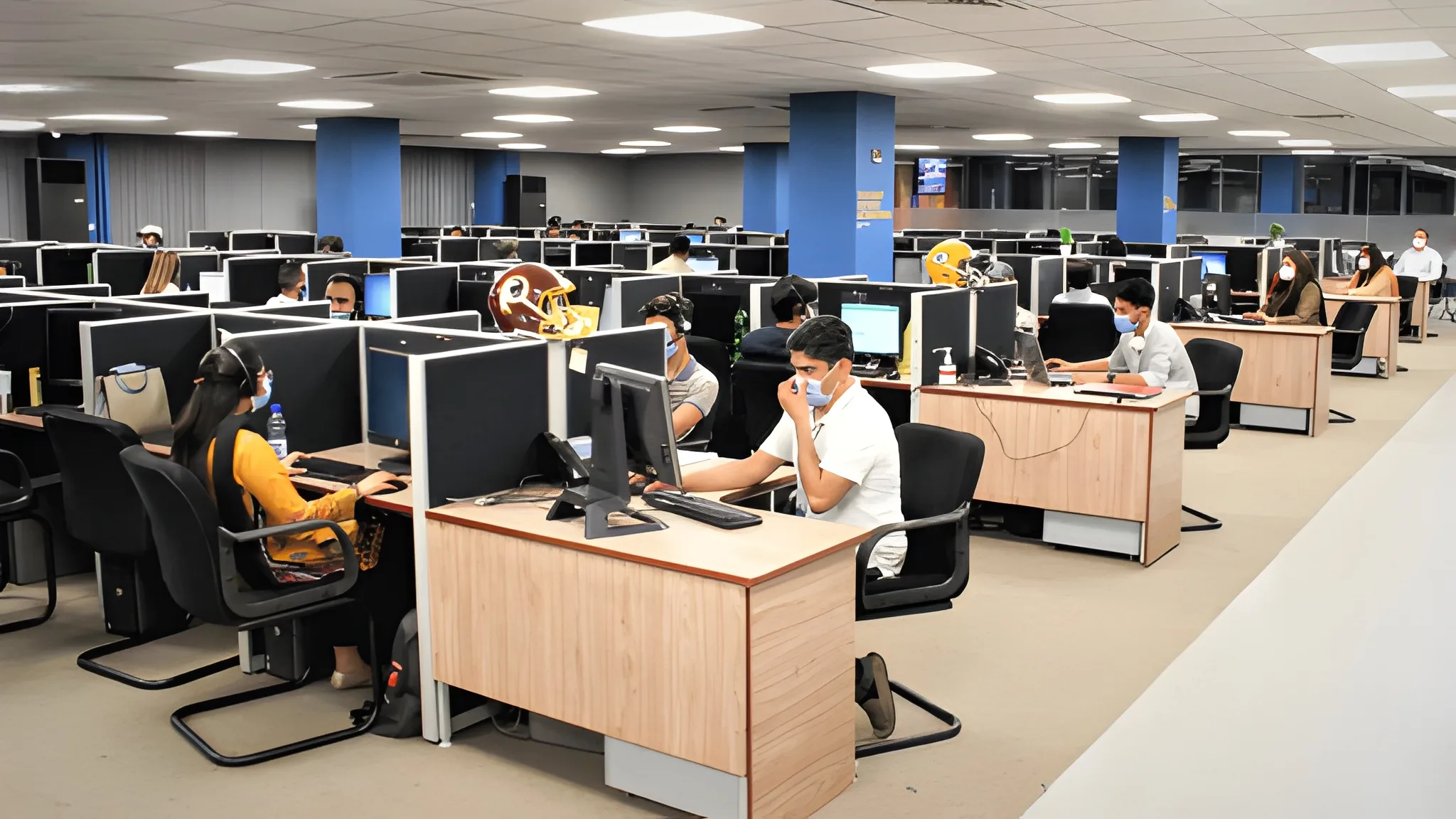 Pakistan Launches Crackdown on Illegal Call Centers