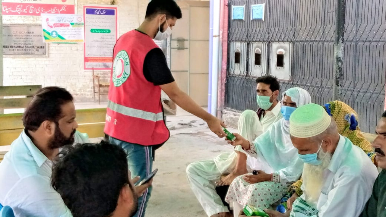 pakistan-s-coronavirus-positivity-rate-drops-to-2-17pc