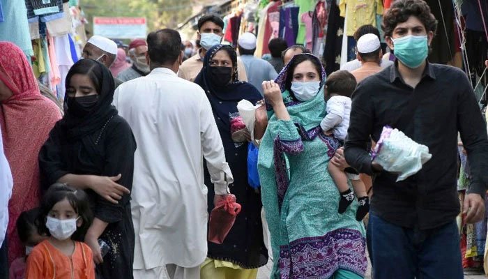pakistan-s-daily-covid-19-death-toll-drops-below-10