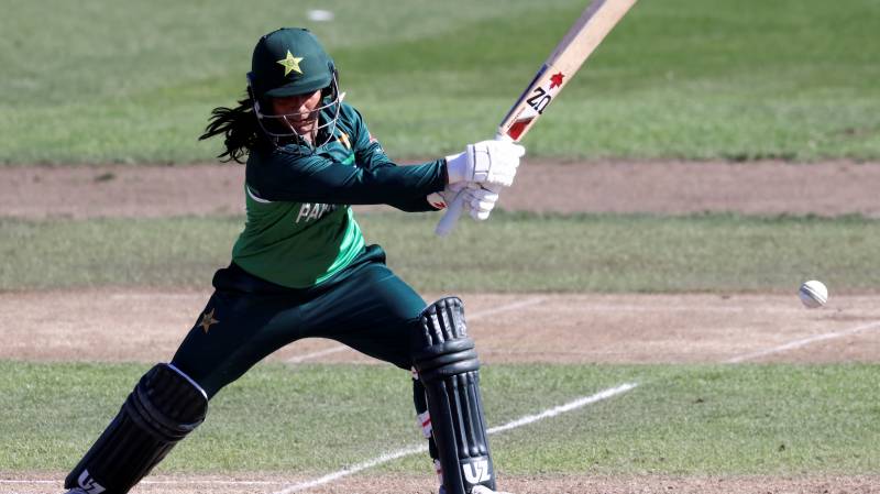 pakistan-s-sidra-ameen-makes-history-in-women-s-world-cup-2022
