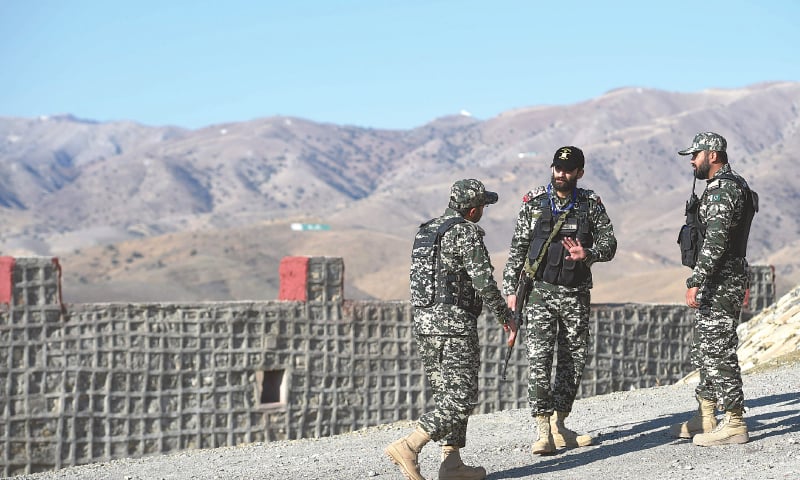 pakistani-officials-enforced-visa-requirements-for-afghans-after-the-fall-of-chaman-spin-boldak-border