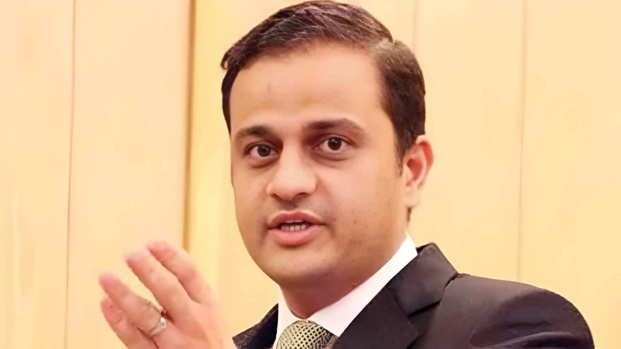 Parliament is right forum to debate new provinces, says Murtaza Wahab