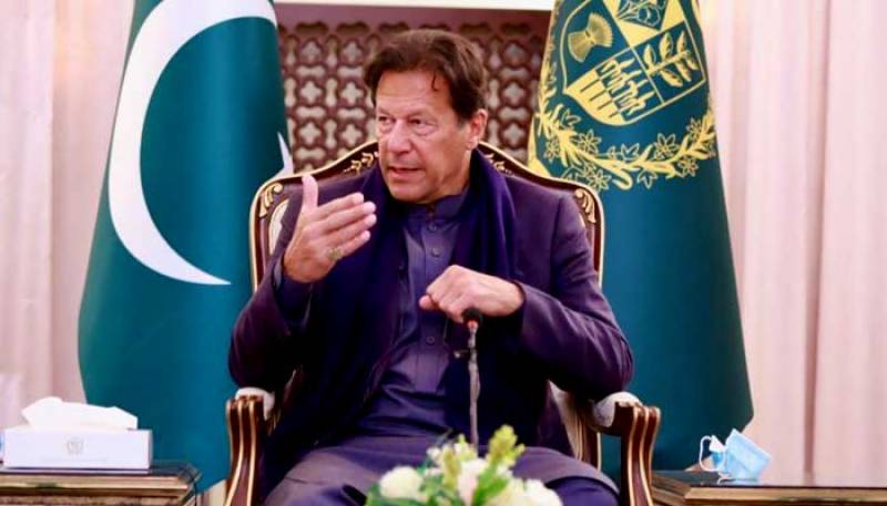 pm-discusses-no-one-sleeps-hungry-program-with-faisal-javed-zeeshan-khanzada