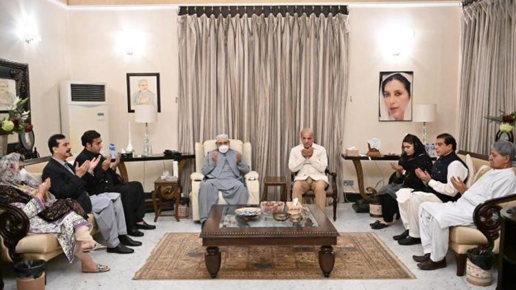 pm-expresses-condolence-with-asif-zardari-on-demise-of-his-mother