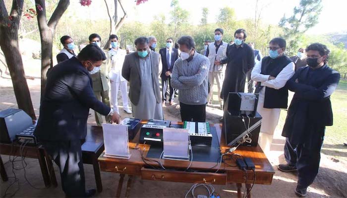 pm-imran-khan-for-electronic-voting-says-it-will-make-electoral-process-secure-and-impartial