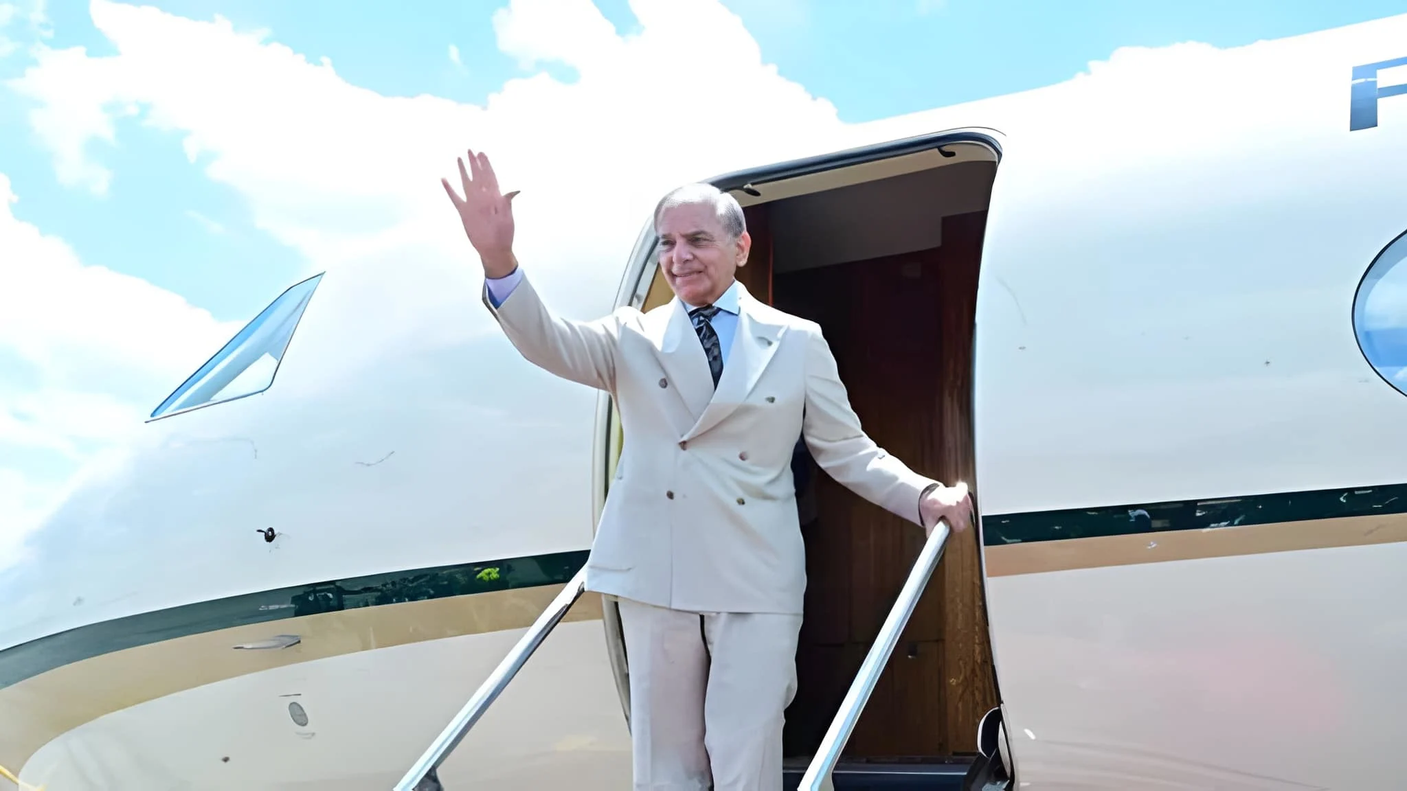 PM Shehbaz arrives in Quetta on official visit